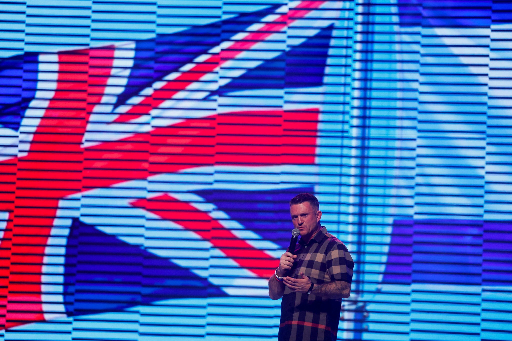 Tommy Robinson’s Message of Hope Draws Crowds in Tel Aviv